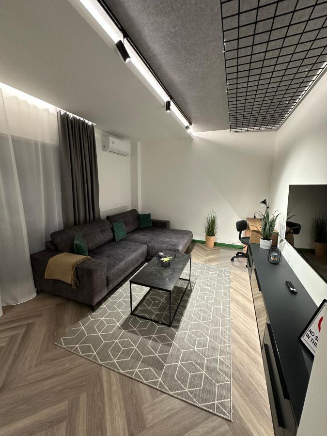 Luxury By The Lake Ap 28 Sibiu Exterior photo